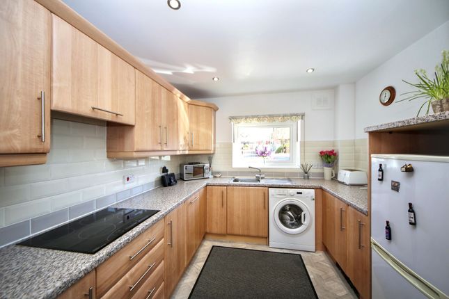 16 Chelmsford Mews, Wigan photo 4