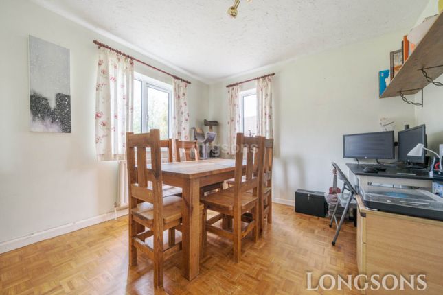 7, Brecklands Green, Swaffham photo 4