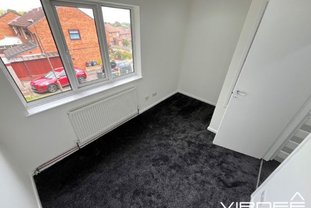 30, Spring Grove Gardens, Birmingham photo 2