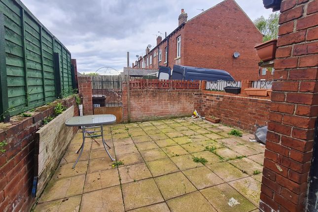 Terraced house to rent in Castleford Road, Normanton