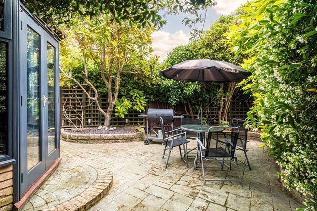 169, Simms Road, London photo 4