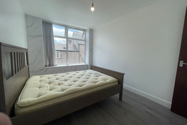 Flat 2 - 116-118 City Road, Roath, Cardiff photo 4