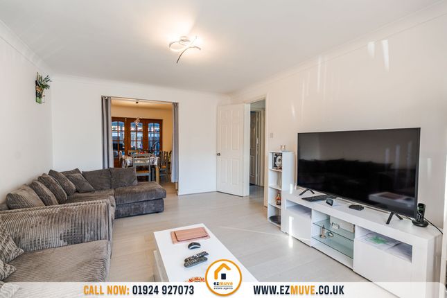 2 Waring Way, Dewsbury photo 3