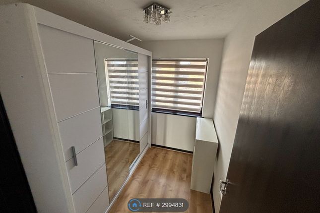 King Arthur Court, Cheshunt, Waltham Cross photo 2