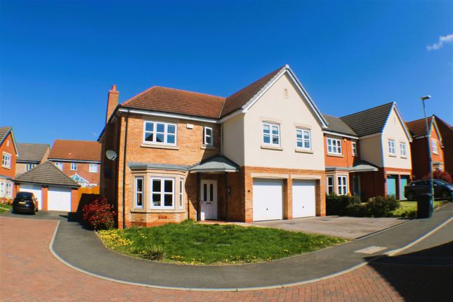 Thumbnail Detached house for sale in Aspen Close, Great Glen, Leicester