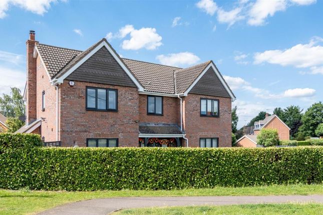 1, Owen Way, Rushden photo 2
