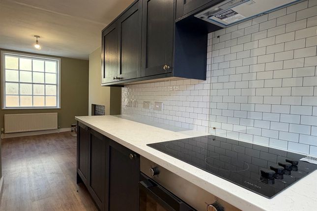 152, St. Pancras, Chichester photo 4