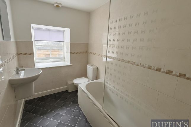 19D, Ightenhill Street, Padiham photo 5