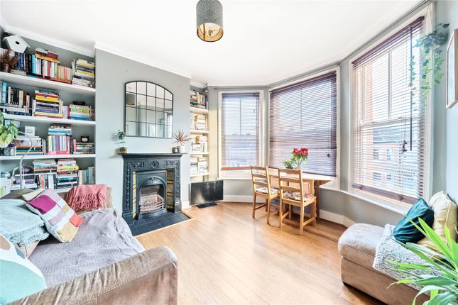 Thumbnail Maisonette for sale in North View Road, Crouch End