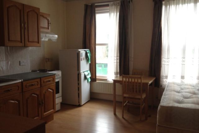 Thumbnail Property to rent in Upper Clapton Road, London