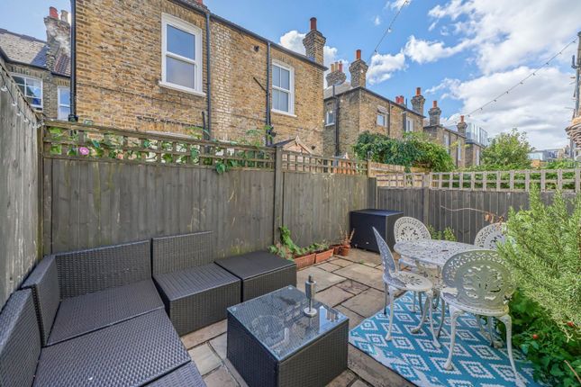 13, Delia Street, London photo 3