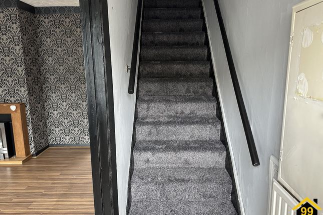 13, Nethan Drive, Aveley photo 2