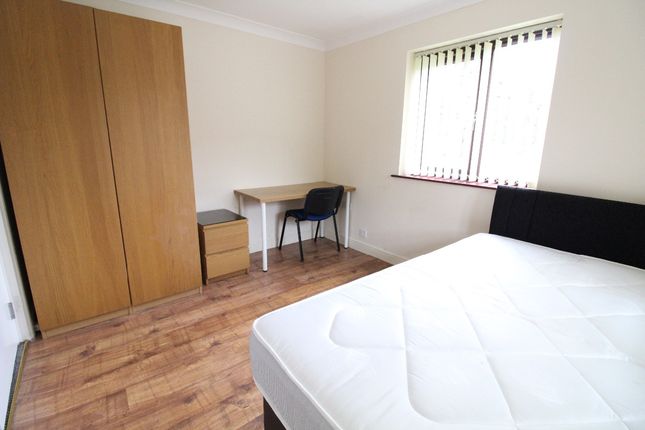 Room to rent in Fairfield Drive, Ormskirk