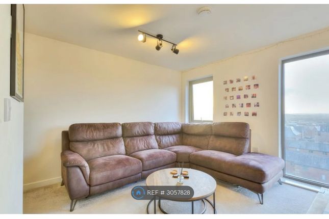 Flat, High Street, Upton, Northampton photo 3