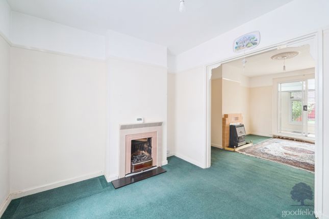 295, Bishopsford Road, Morden photo 2