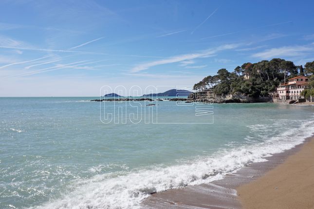 Apartment for sale in Via Fiascherino 81, Lerici, La Spezia, Liguria, Italy