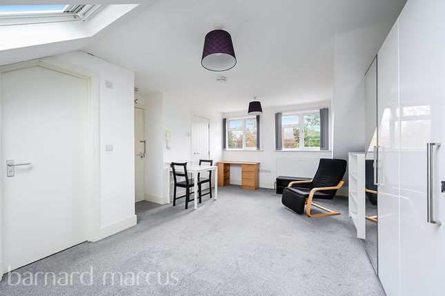 Flat 4, 661, Great West Road, ISLEWORTH photo 4
