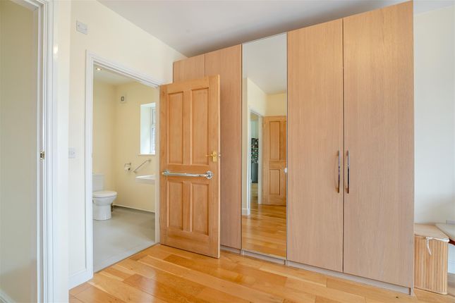 8640488-Interior04.Jpg