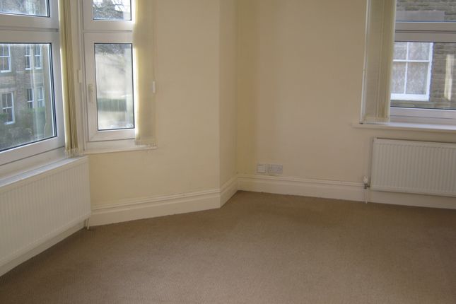 Flat 5, 21, Silverlands, Buxton photo 3