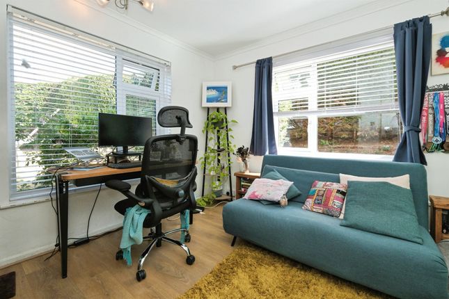 228, Hangleton Way, HOVE photo 4