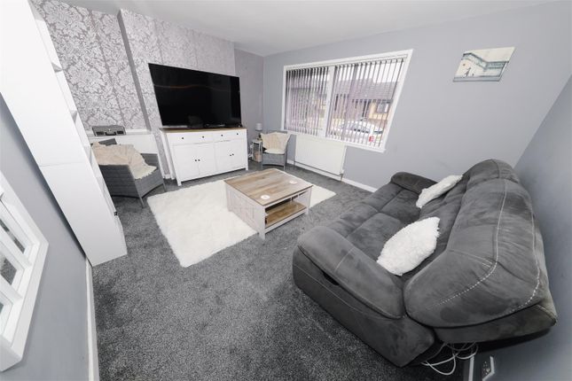 36, Wellshot Crescent, Leven photo 2