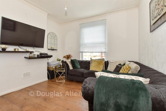 37A, Woodlands Road, Ilford photo 4