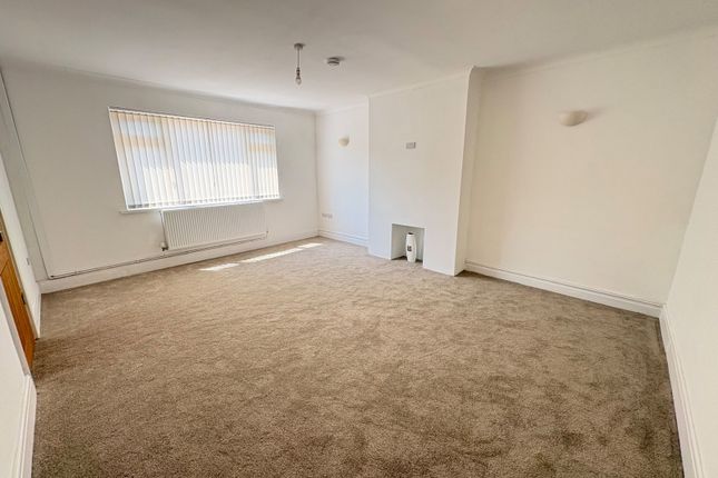 20, Cwmamman Road, Ammanford photo 4