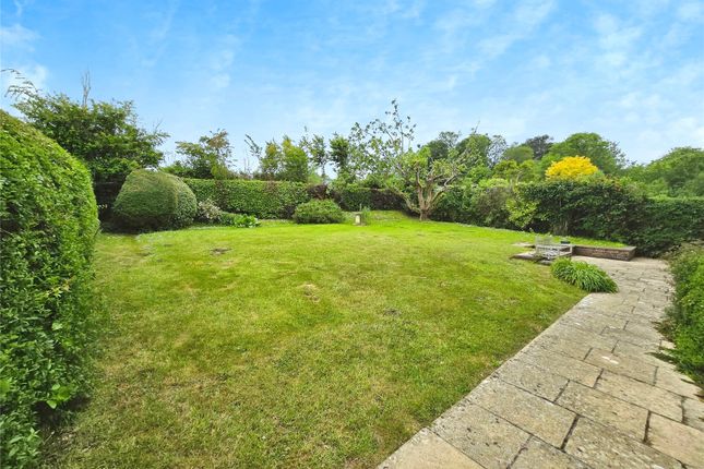 Mickledore,, Summers Lane, Isle of Wight photo 2