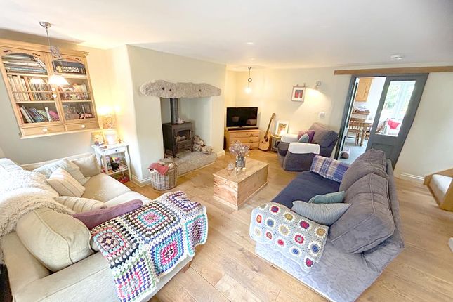 Rosenwyn, 4 Home Farm Barns, Trevarno, Sithney photo 3