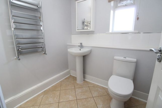 Priory Mews, Haywards Heath photo 5