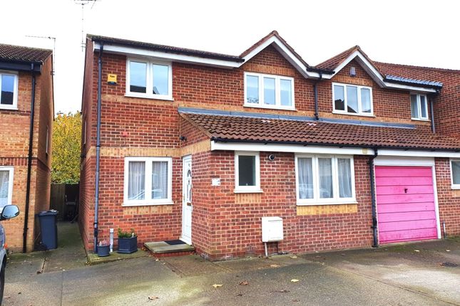 Houses For Sale In Southall Buy Houses In Southall Zoopla