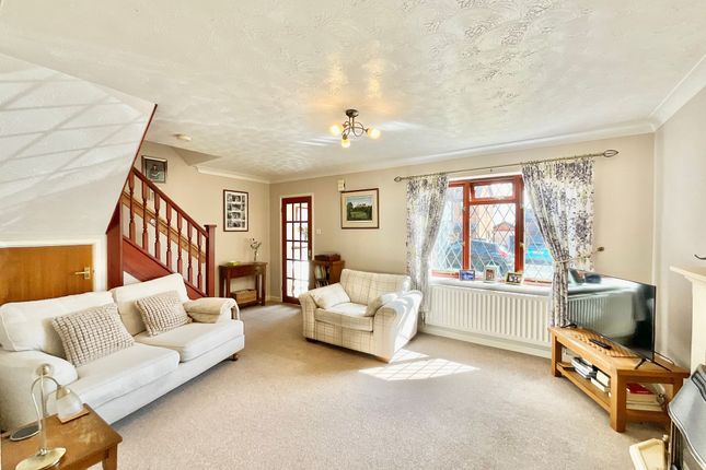 10 Hardy Close, Stoke-On-Trent photo 3