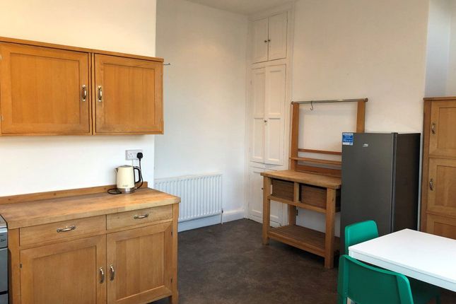 12, West Park, Harrogate photo 2