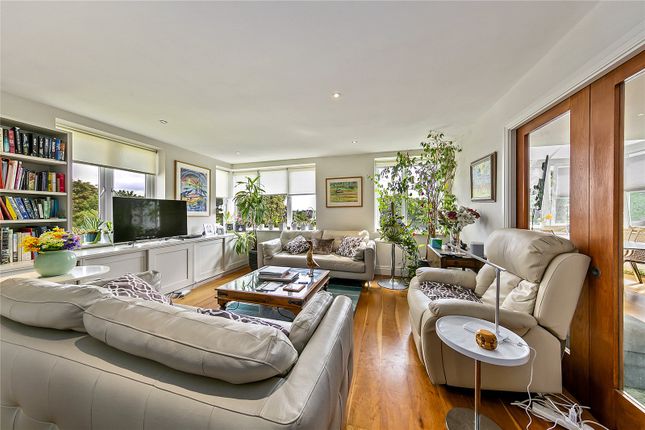 26, Birchgrove House, Kew photo 2