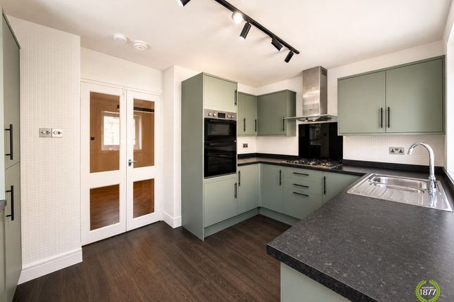 39 Whalley Road, Accrington photo 3