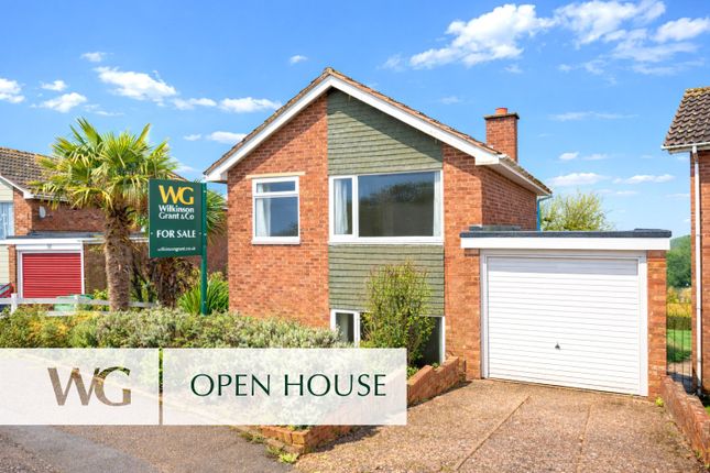 3-bed detached on 4, Armstrong Avenue, Exeter, £425,000