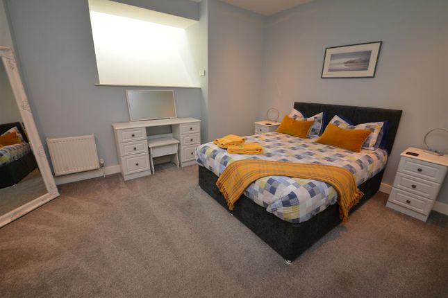 Bedroom Apt1