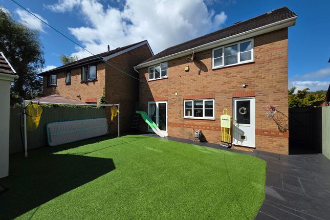 11 Cwrt Y Carw, Port Talbot photo 4