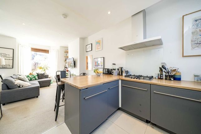 Upper Floor, 20, Kingswood Road, London photo 3