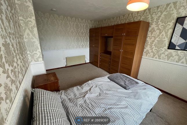 1-bed house on Lewis Close, Willenhall, £100/mo