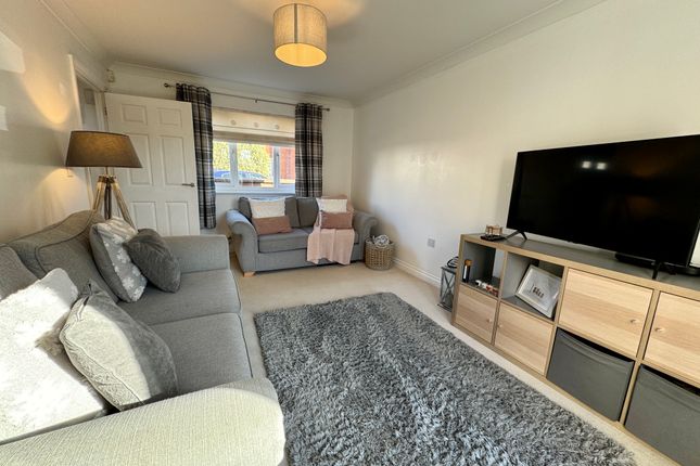 Thumbnail Property to rent in Beechfields, Taunton