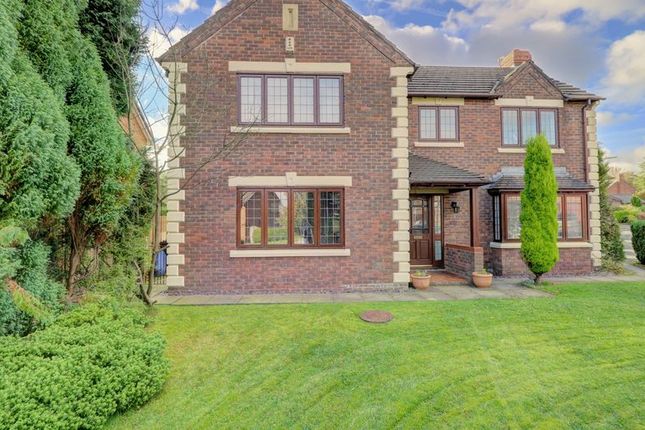 4 Bed Detached House For Sale In Whitland Avenue Heaton Bolton