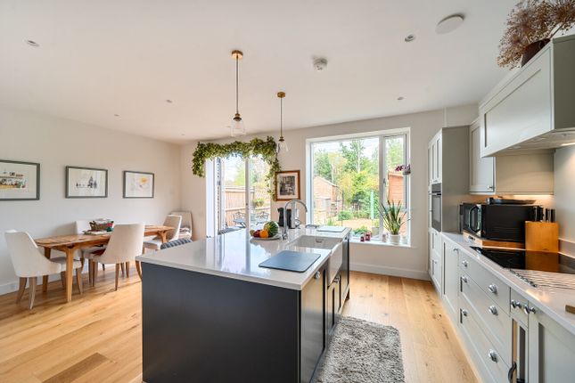 37, Severells Drive, Cirencester photo 4