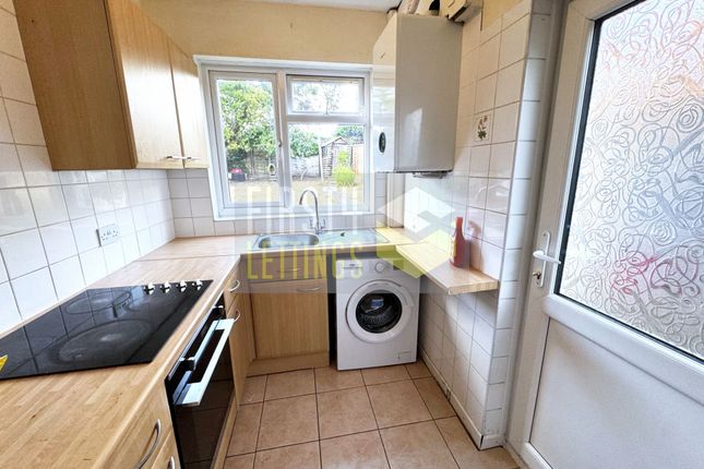 Gainsborough Road, Leicester photo 2