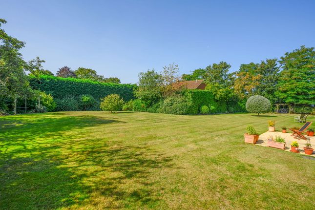 Queensborough House North, 16,Flat 8, Oatlands Chase, Weybridge photo 4