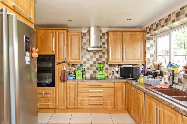 59, Warren Road, Burntwood photo 3