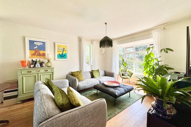 28, Pembury Grove, Bexhill-on-Sea photo 2