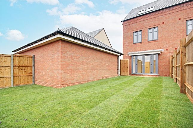 66, Giffin Way, West Road, Sawbridgeworth photo 3