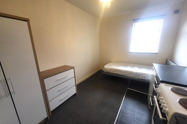 Flat 7, 98 Compton Road, Wolverhampton photo 4