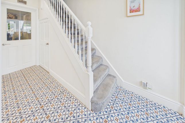 73, Ashurst Road, Tadworth photo 4